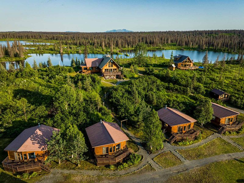 Chelatna Lake Lodge Chalets