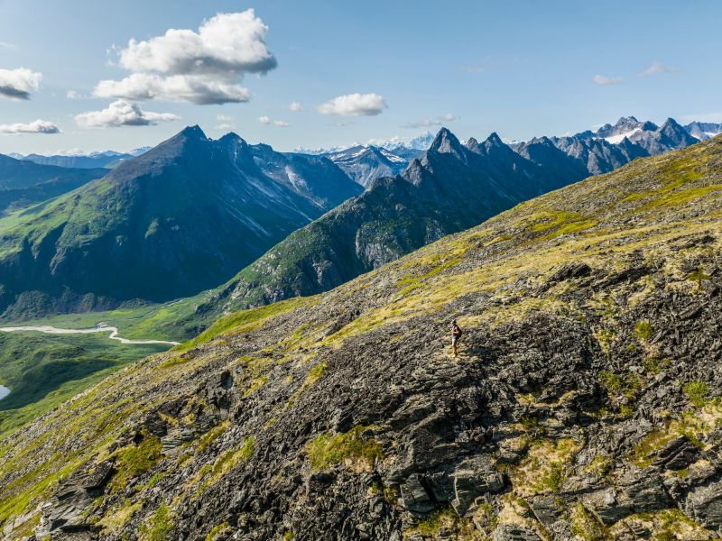 Mountain Views Hiking Alaska